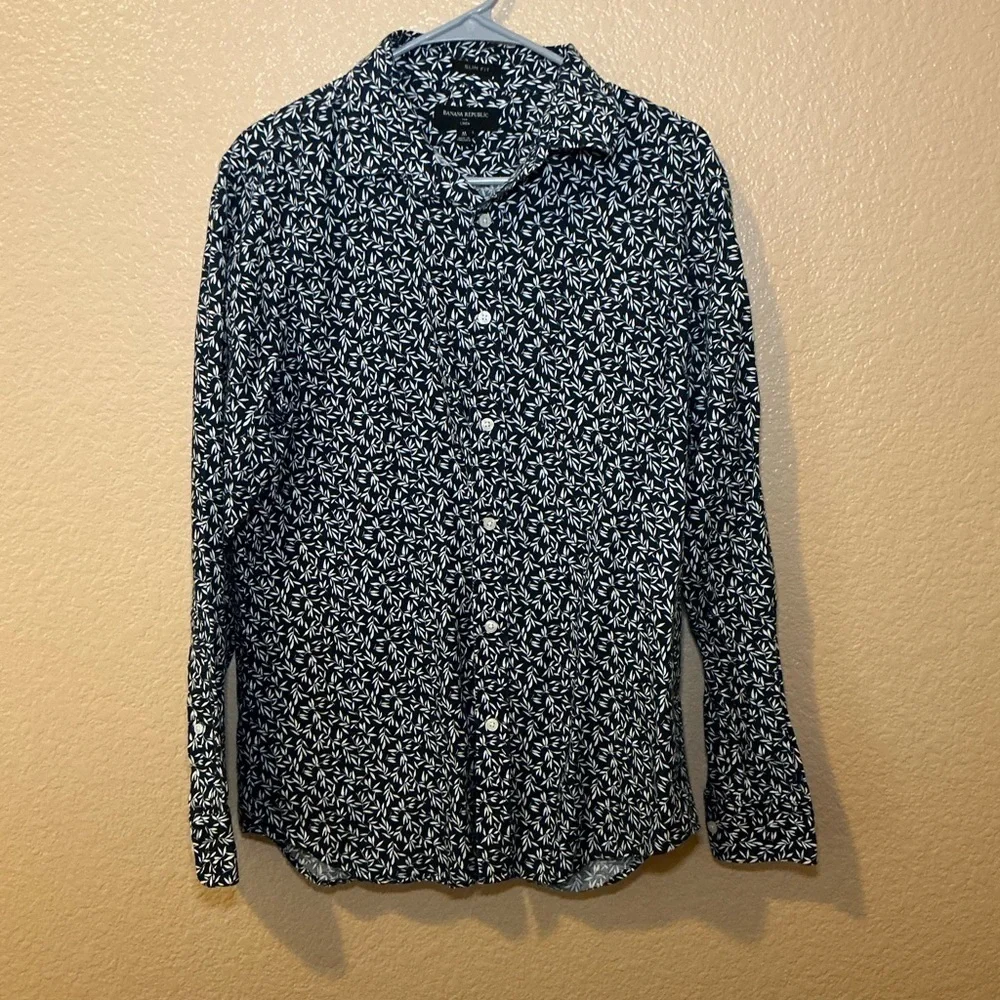 Banana Republic Dark Blue Leaf Print Shirt